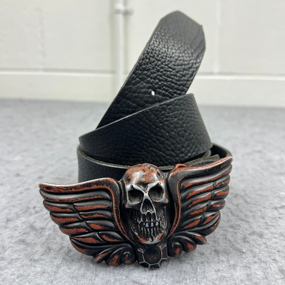 Washed Up Hollywood Skull Red Wings Belt Buckle + Black Leather‎ Belt Men's 36